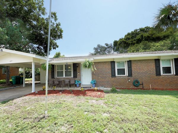 127 Pryor Drive, Mary Esther, FL 32569