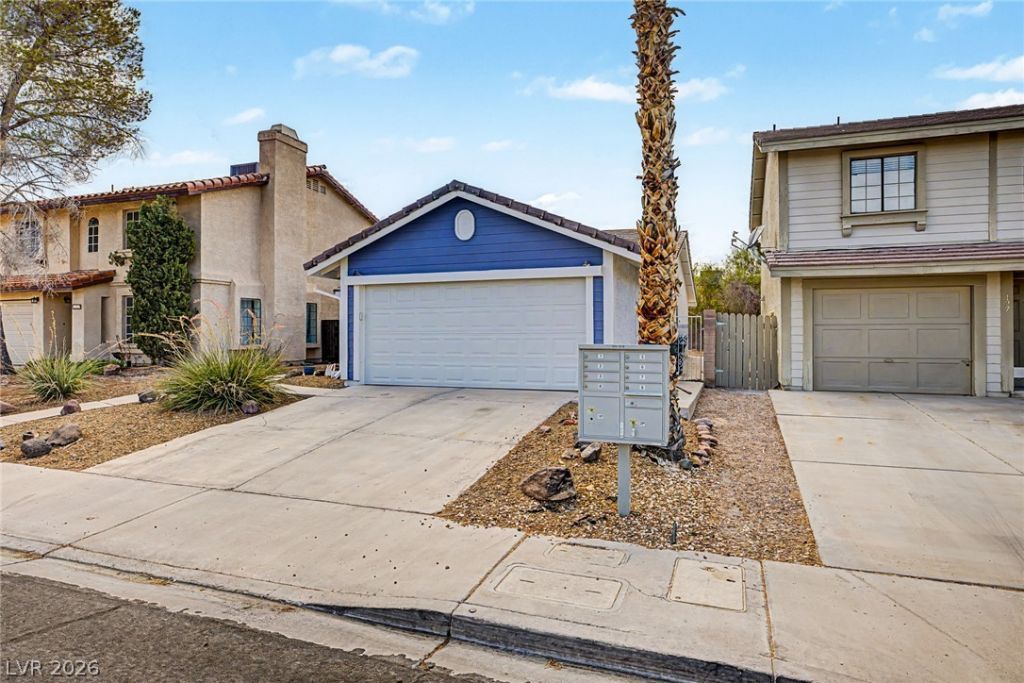 125 Primero Way, Henderson, NV 89074 Main Photo