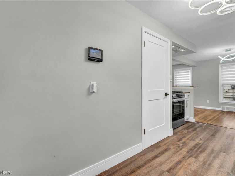20905 Clare Avenue , Maple Heights, OH 44137 Photo 15