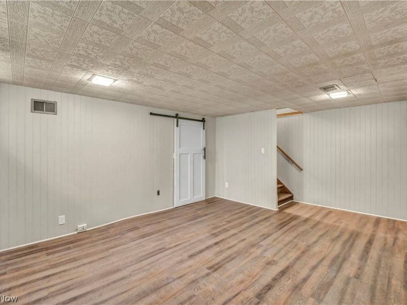 20905 Clare Avenue , Maple Heights, OH 44137 Photo 32
