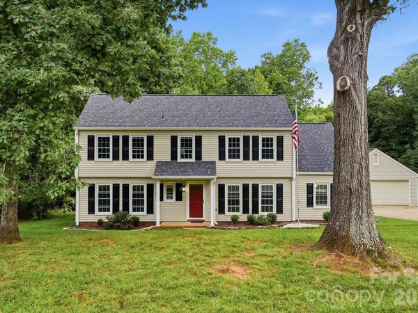 10211 Meadow Hollow Drive, Charlotte, NC 28227