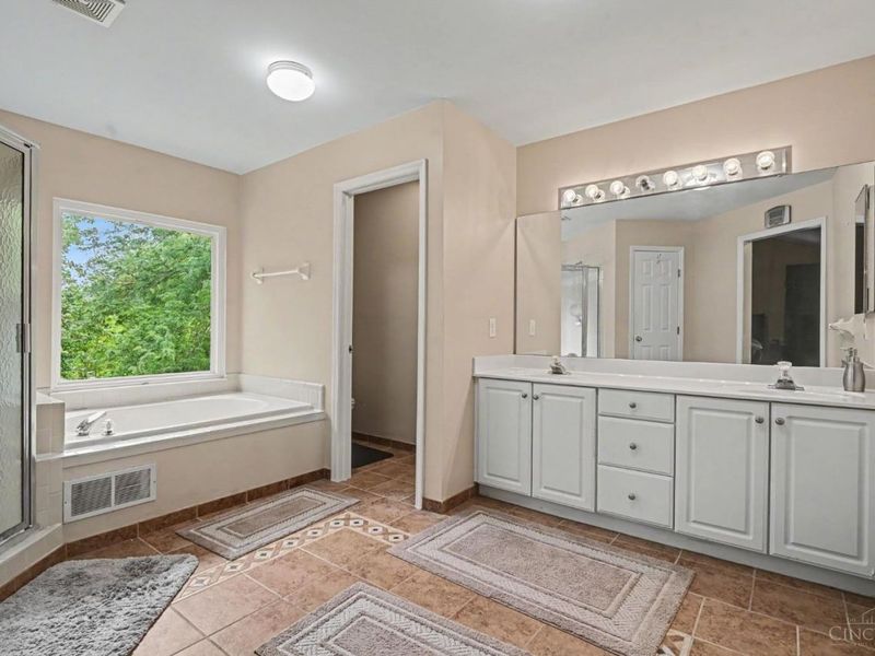 4903 White Blossom Boulevard, Mason, OH 45040 Photo 10