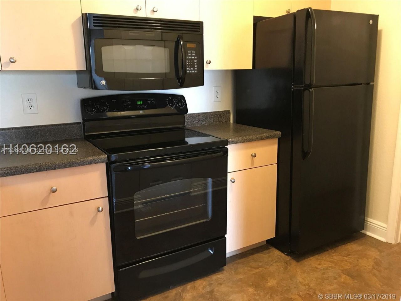 2520 Centergate Dr, Unit 303, Miramar, FL 33025 Photo