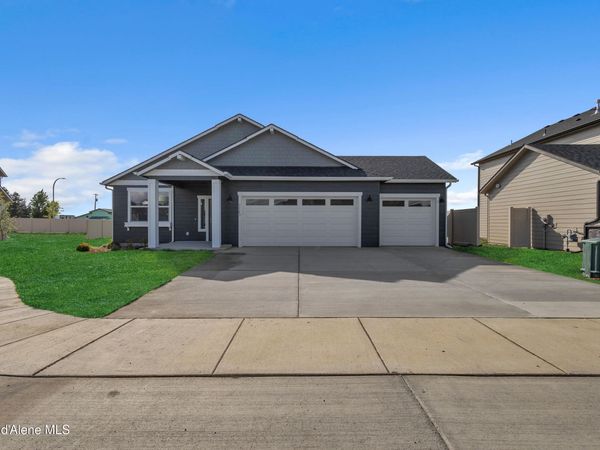 3163 N Pale Fox ST, Post Falls, ID 83854