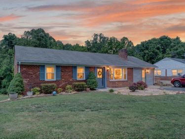 201 Westbriar Place, Madison Heights, VA 24572