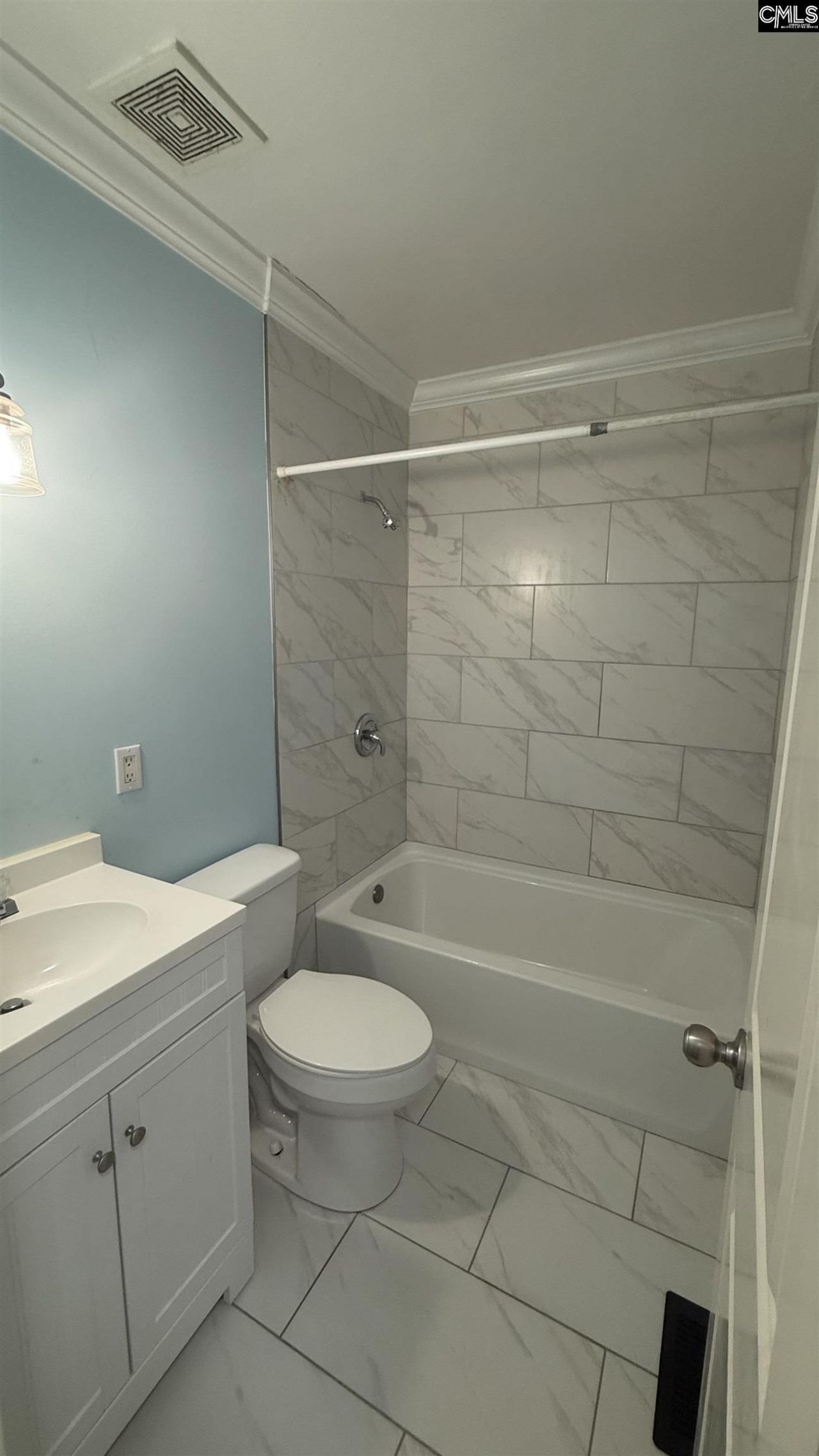 4213 Hileah Drive Photo 7