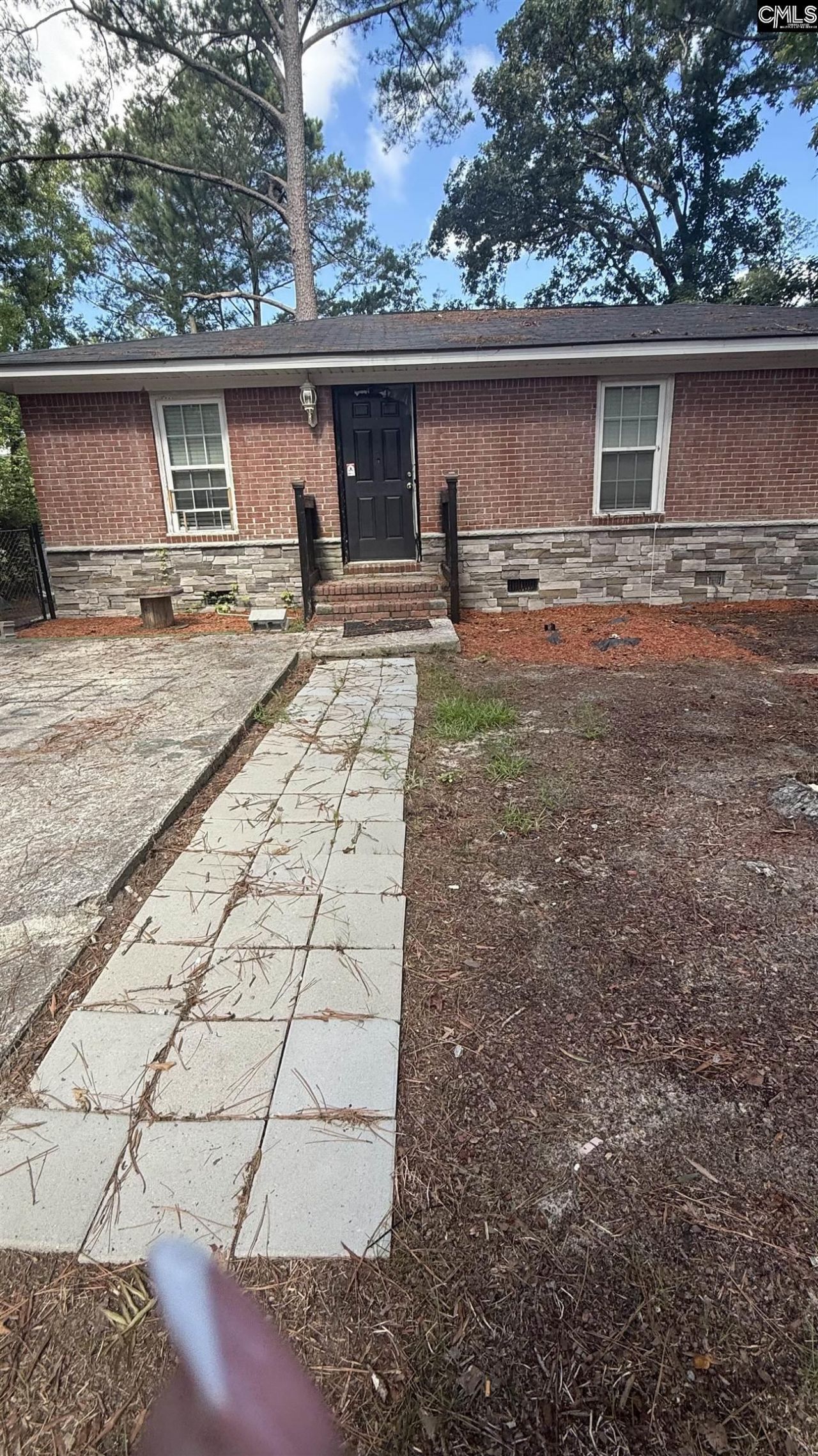 4213 Hileah Drive Photo 9