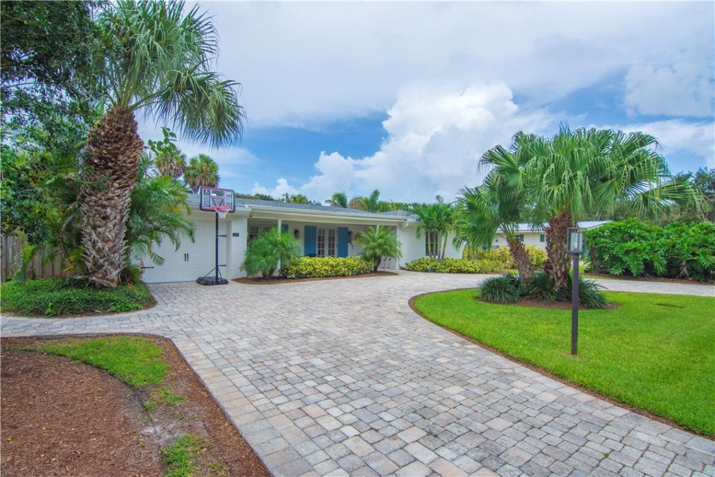 207 Conn Way, Vero Beach, FL 32963 Photo