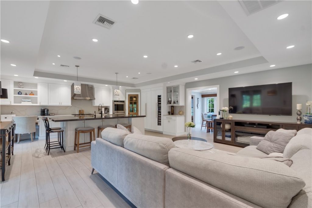 207 Conn Way, Vero Beach, FL 32963 Photo