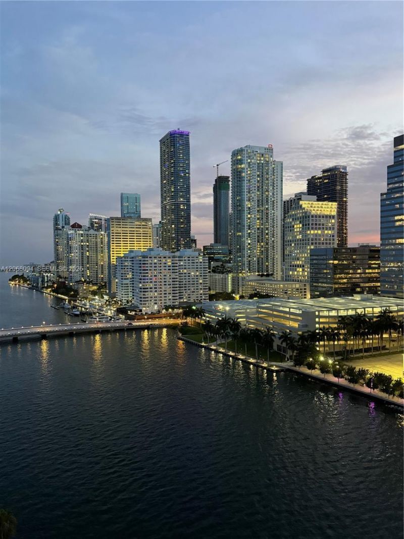 801 Brickell Key Blvd , Unit 1805, Miami, FL 33131 Photo