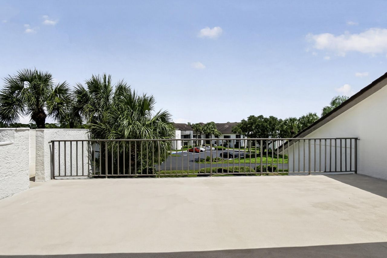 3400 Twin Lakes Terrace, Unit 201, Fort Pierce, FL 34951 Photo