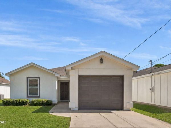 8416 N Lagoon Drive , Panama City, FL 32408