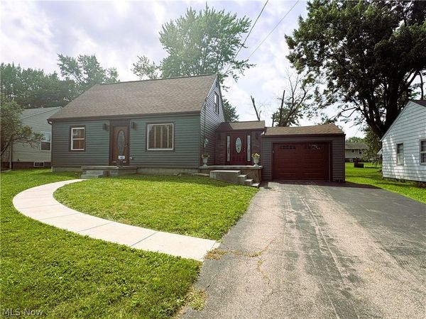 140 Aldrich , Austintown, OH 44515