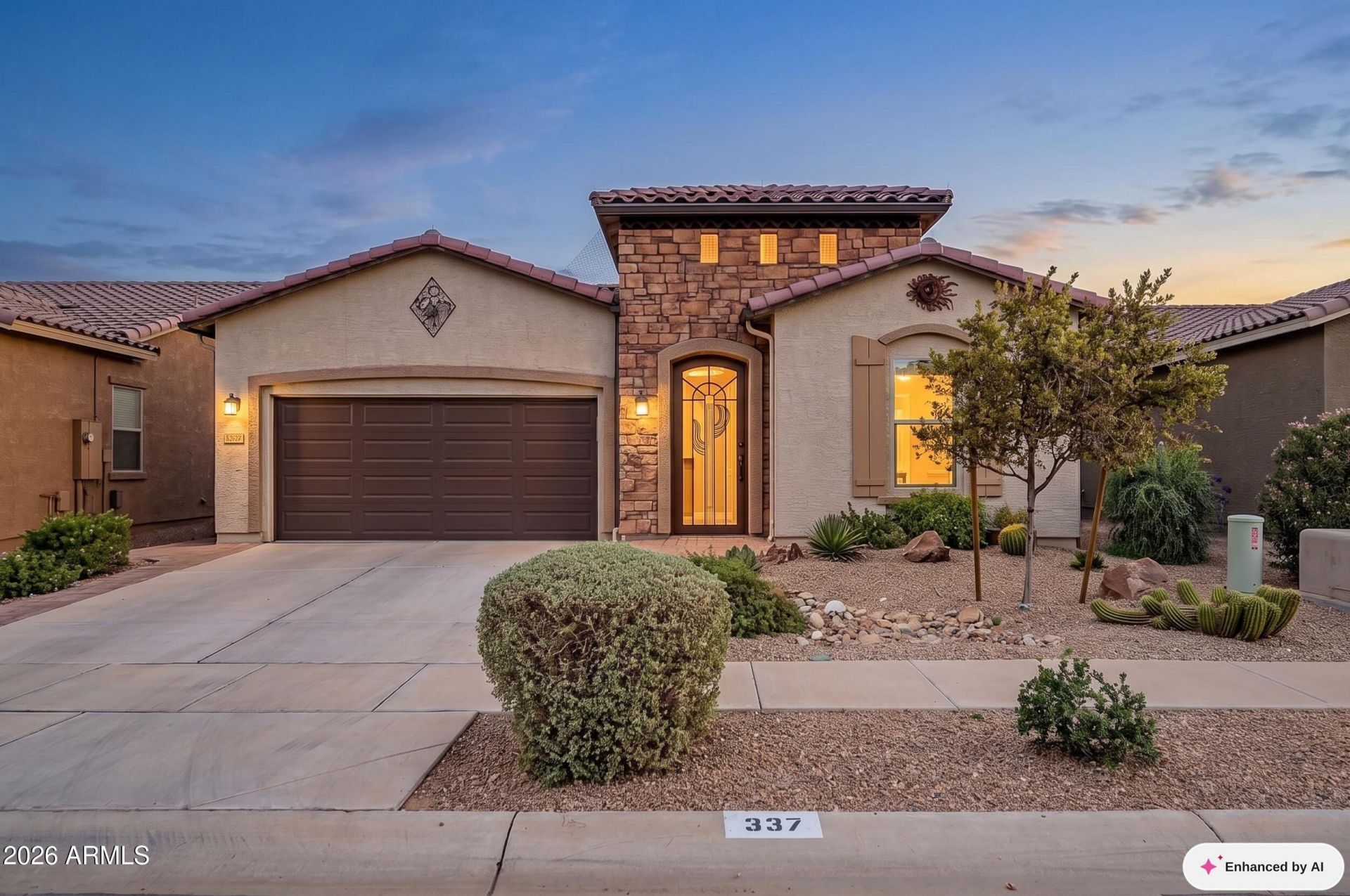 337 N Rainbow Way, Casa Grande, AZ 85194 Main Photo