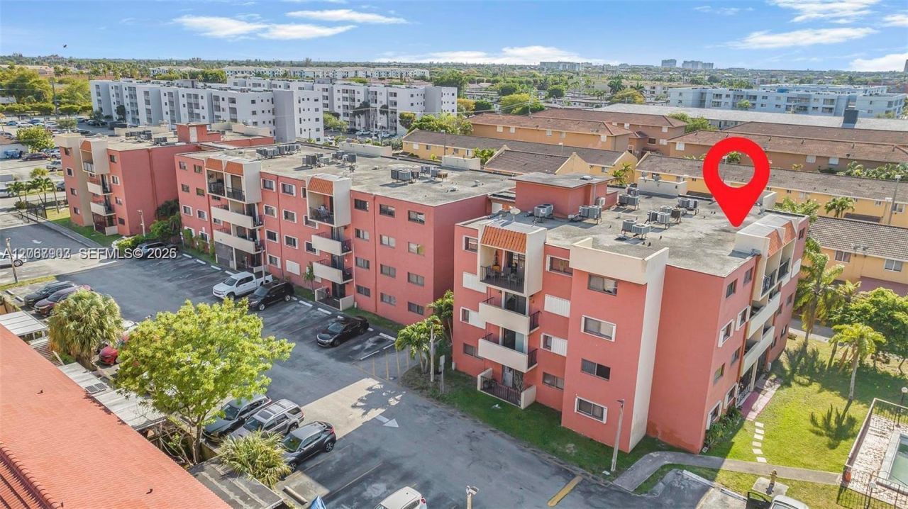 8095 NW 8th St, Unit 215, Miami, FL 33126 Photo
