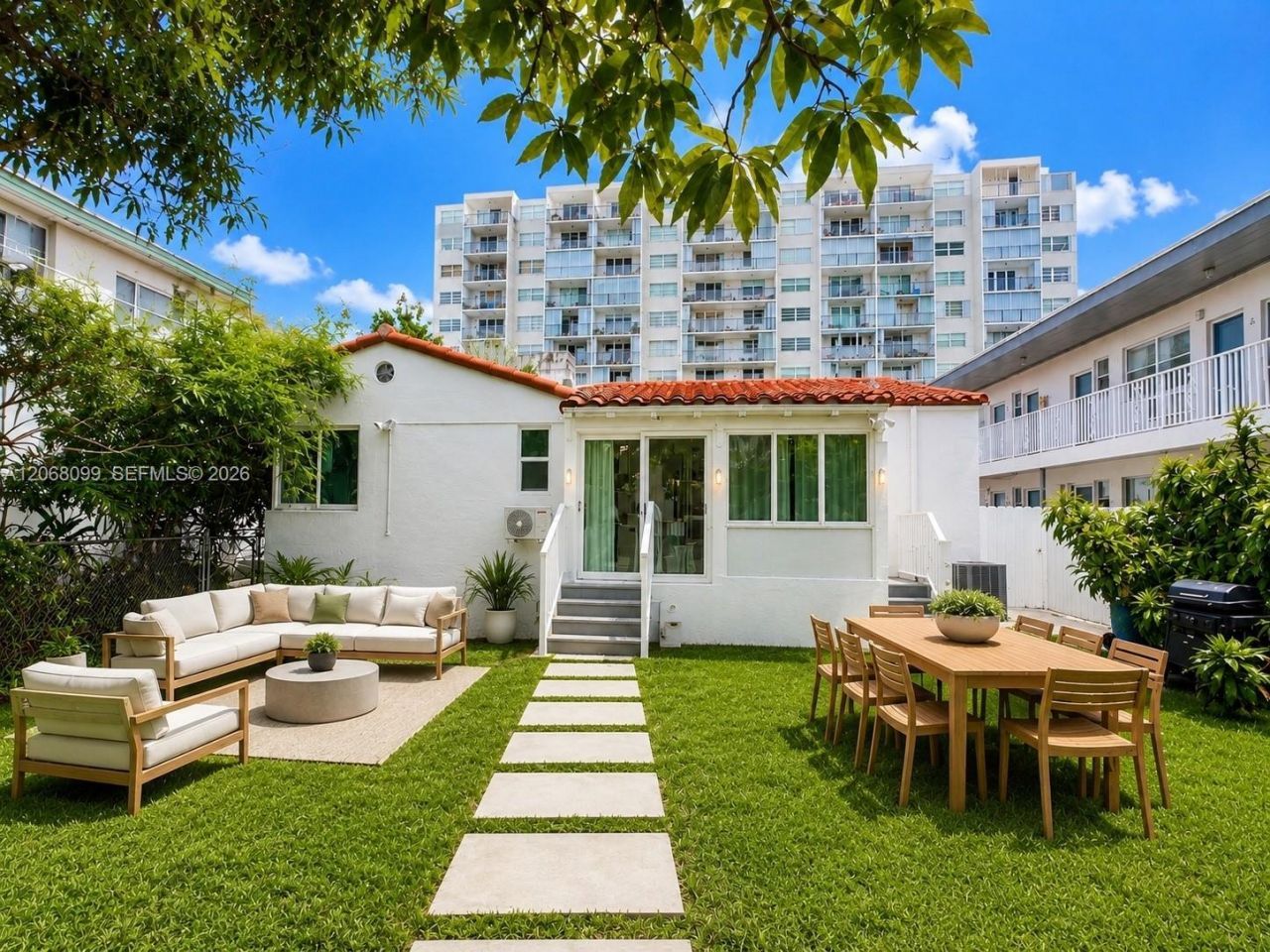7825 Byron Ave, Miami Beach, FL 33141 Photo