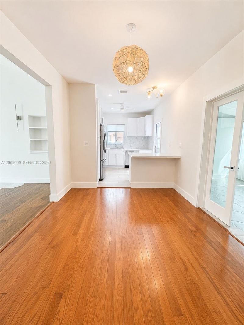 7825 Byron Ave, Miami Beach, FL 33141 Photo