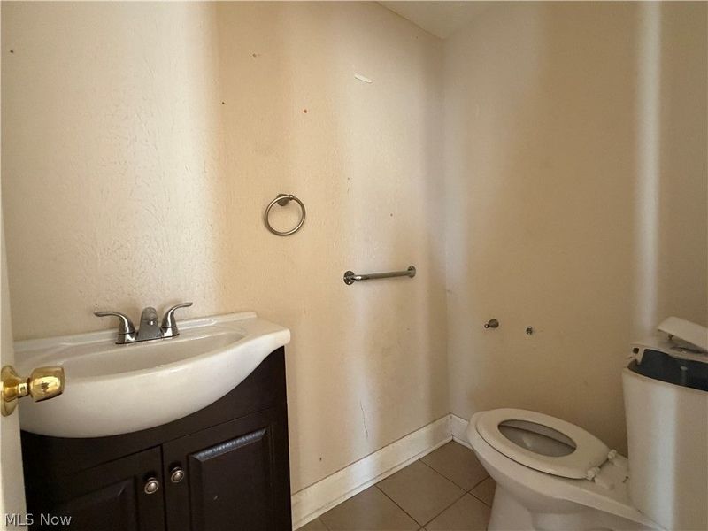 21443 Ball Avenue , Euclid, OH 44123 Photo 3