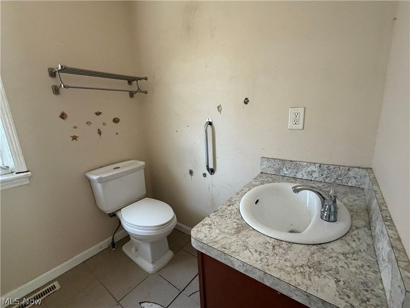 21443 Ball Avenue , Euclid, OH 44123 Photo 9