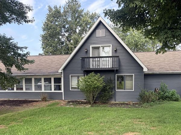930 Stafford DR, Christiansburg, VA 24073