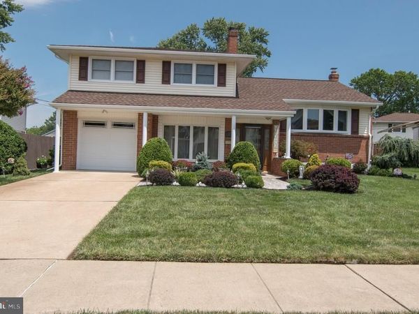 217 SPRUCE GLEN DRIVE, NEWARK, DE 19711