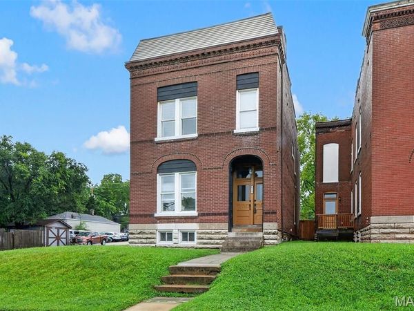 6827 Minnesota Avenue , St Louis, MO 63111