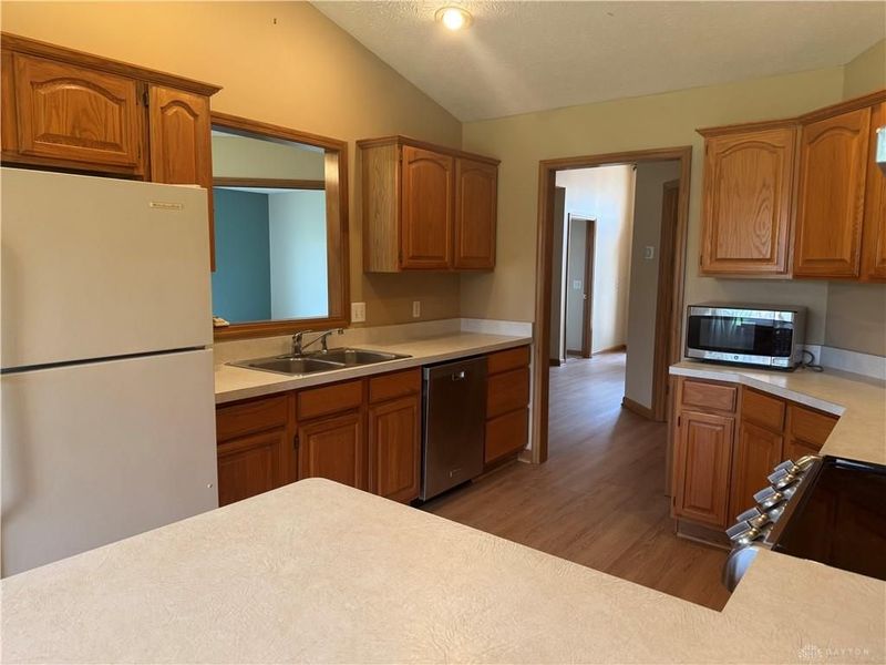 9569 Country Path Trail, Miamisburg, OH 45342 Photo 12