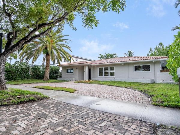 1710 Cleveland Rd , Miami Beach, FL 33141