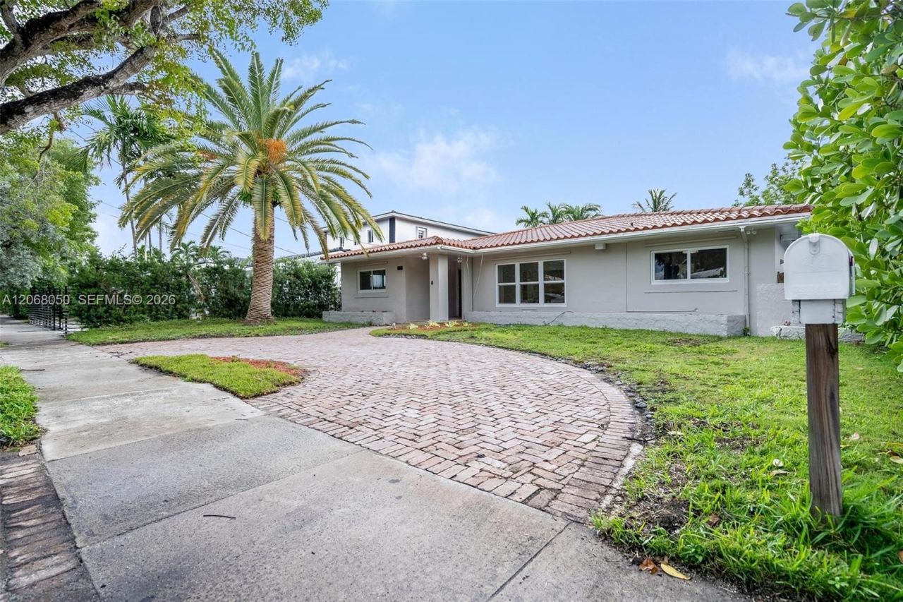 1710 Cleveland Rd, Miami Beach, FL 33141 Photo