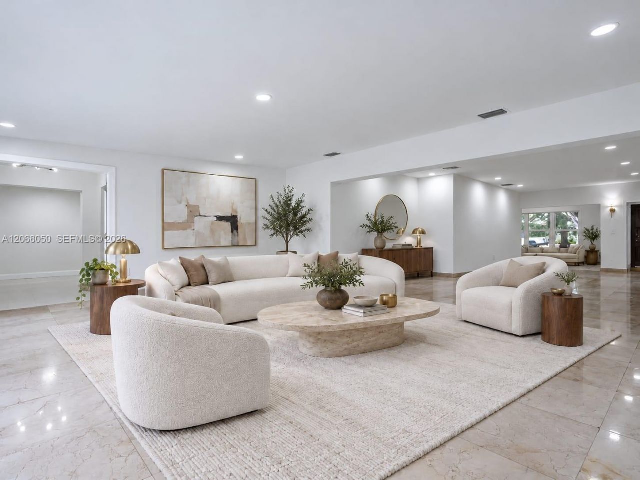 1710 Cleveland Rd, Miami Beach, FL 33141 Photo