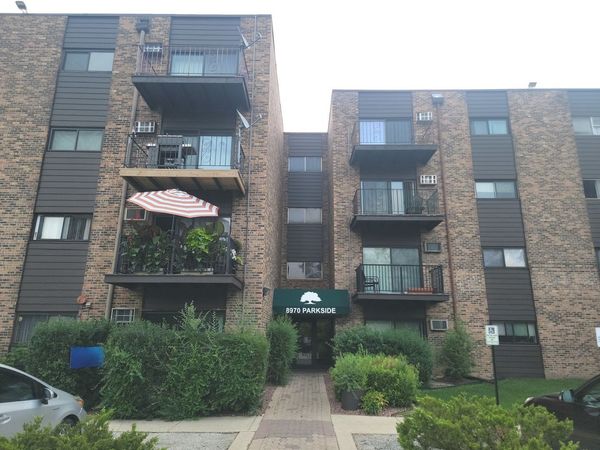 8970 N Parkside Avenue , Unit 304, Des Plaines, IL 60016