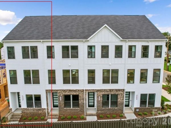 1017 Revival Row , Charlotte, NC 28208