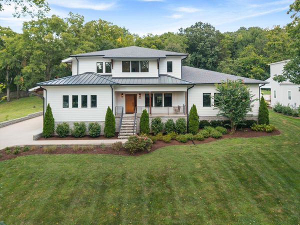 828 Russleo Dr, Nashville, TN 37209