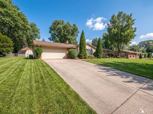 7524 Tarra Drive, Temperance, MI 48182