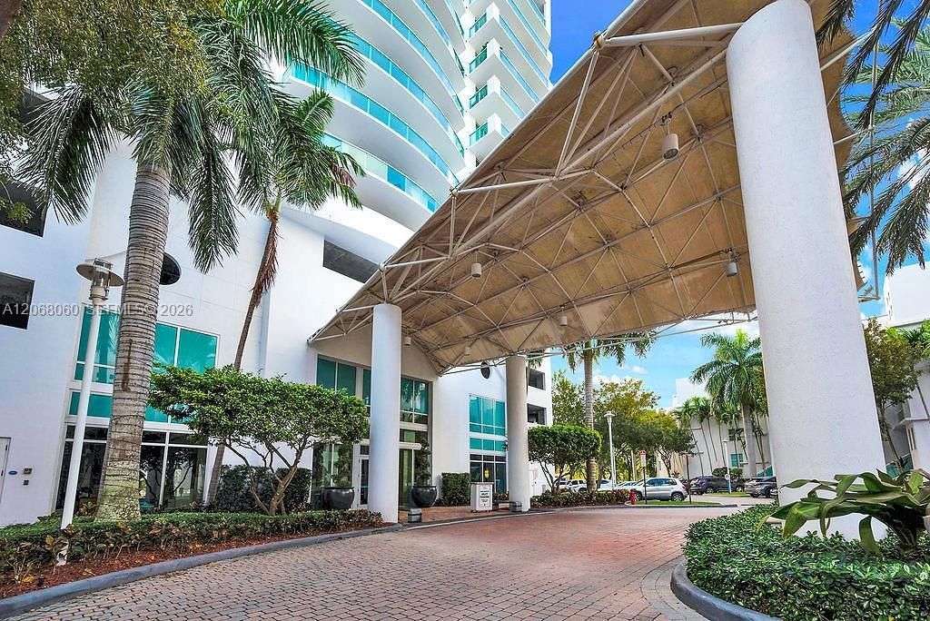 7900 Harbor Island Dr , Unit 1408, North Bay Village, FL 33141 Photo