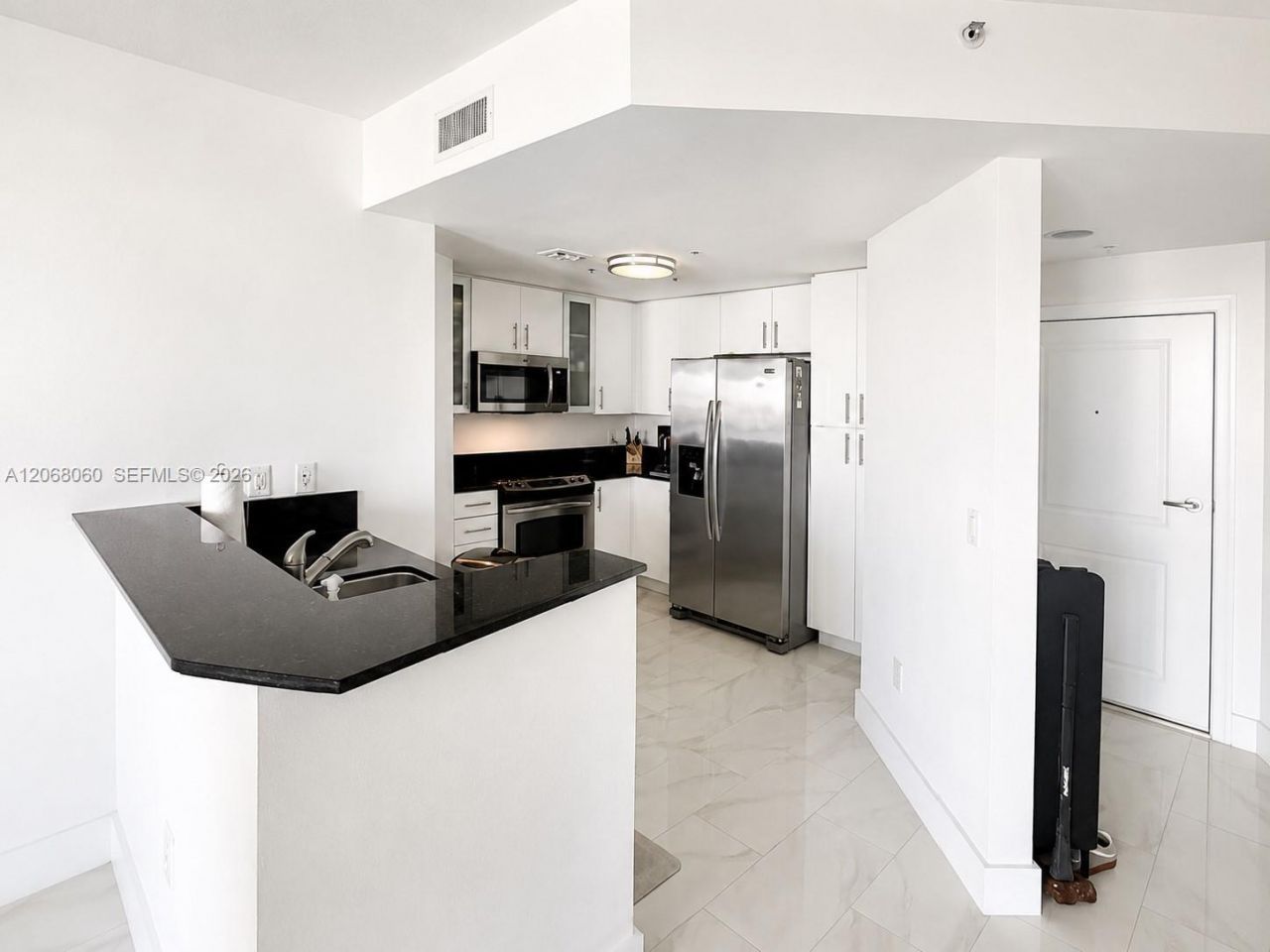 7900 Harbor Island Dr , Unit 1408, North Bay Village, FL 33141 Photo