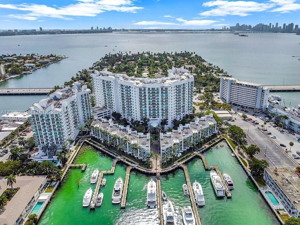 7900 Harbor Island Dr , Unit 1408, North Bay Village, FL 33141 Photo
