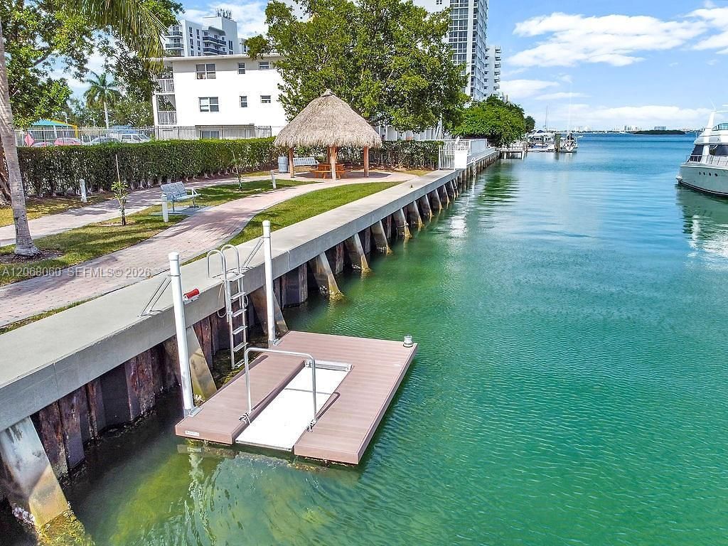 7900 Harbor Island Dr , Unit 1408, North Bay Village, FL 33141 Photo