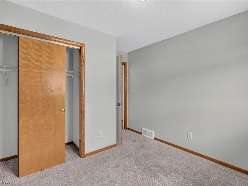 1626 S Carpenter Road , Brunswick, OH 44212 Photo 8