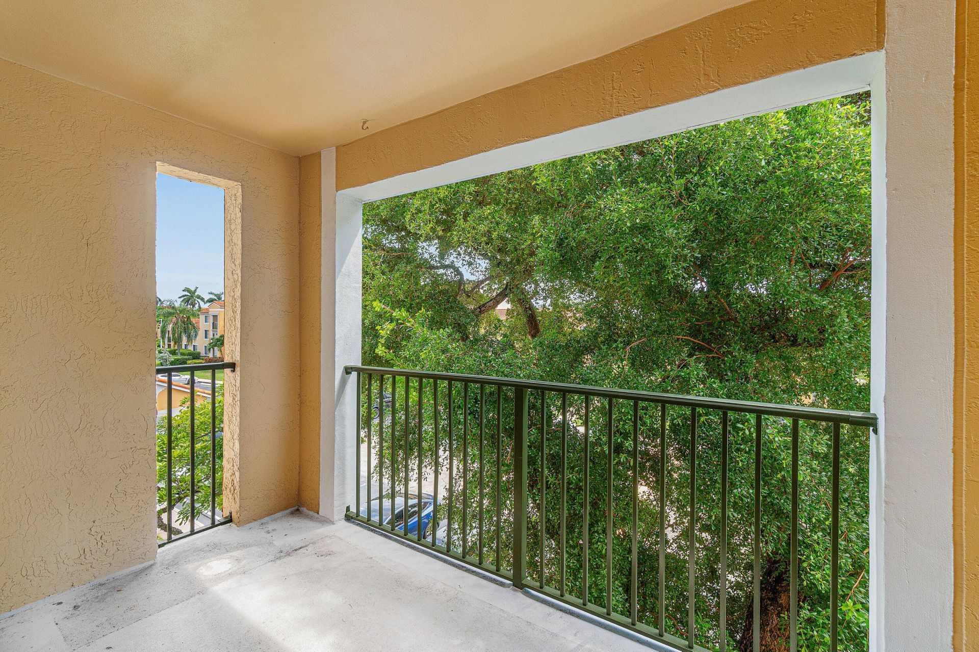 131 Yacht Club Way, Unit 307, Hypoluxo, FL 33462 Photo