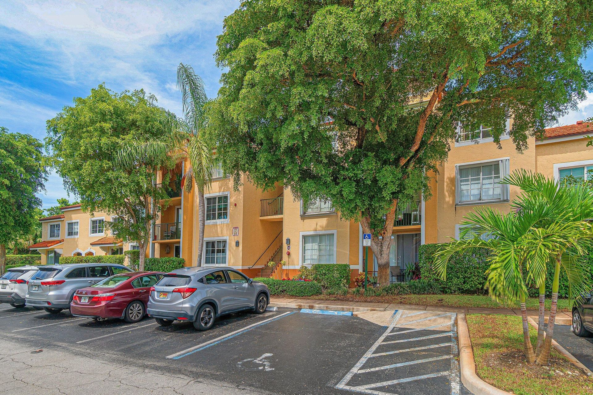 131 Yacht Club Way, Unit 307, Hypoluxo, FL 33462 Photo