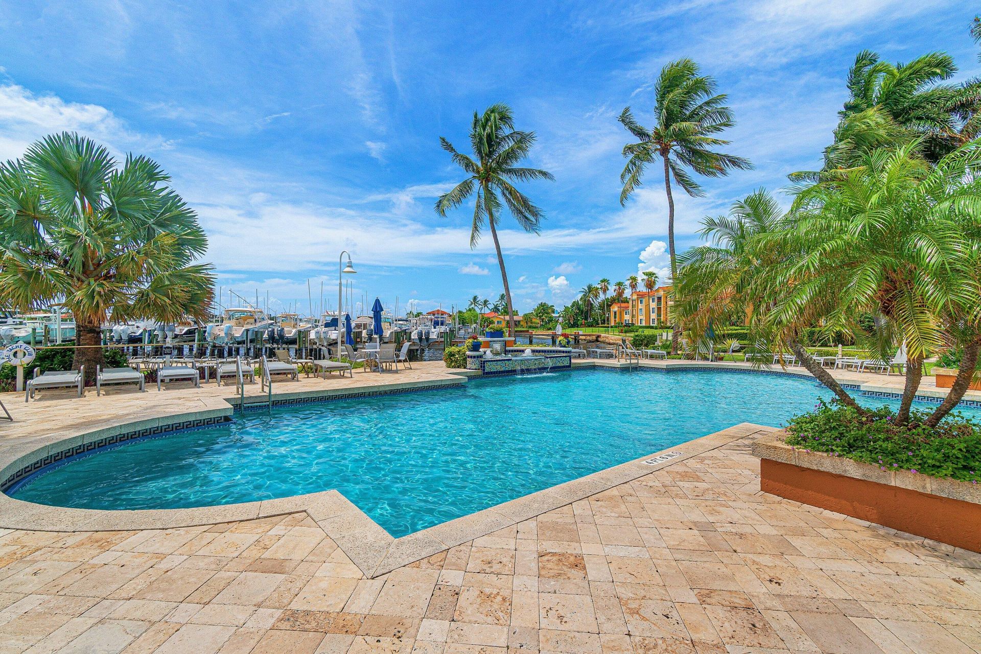131 Yacht Club Way, Unit 307, Hypoluxo, FL 33462 Photo