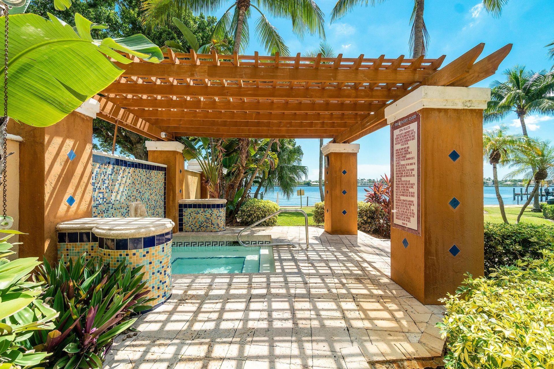 131 Yacht Club Way, Unit 307, Hypoluxo, FL 33462 Photo