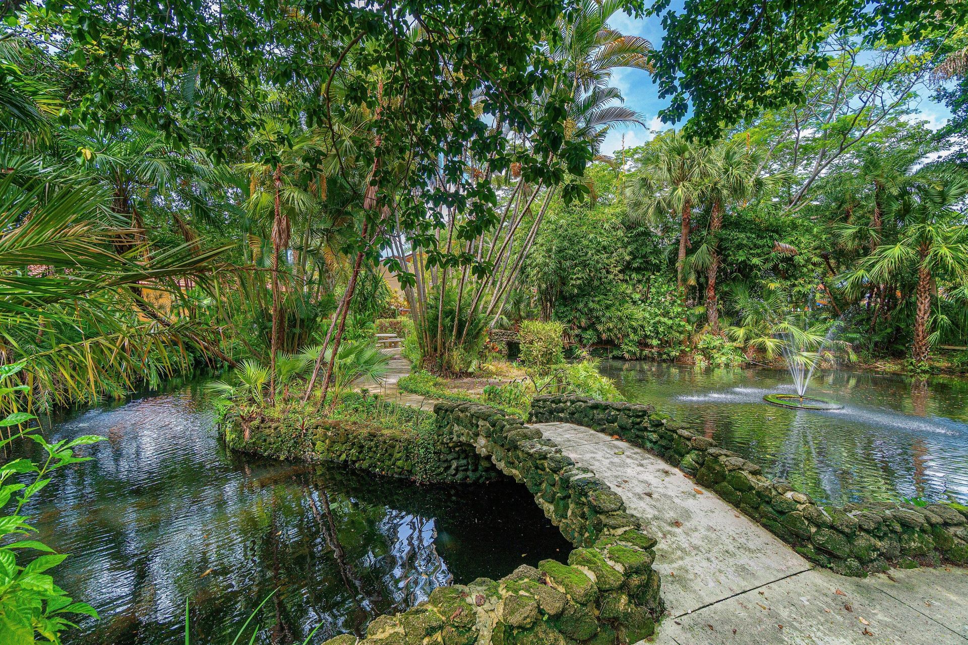 131 Yacht Club Way, Unit 307, Hypoluxo, FL 33462 Photo