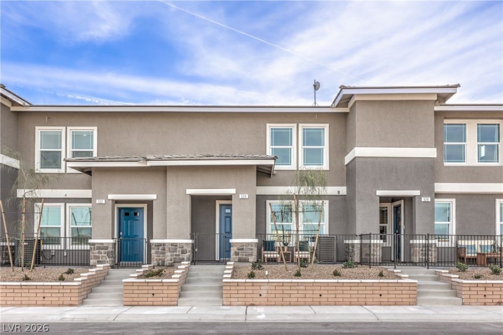 911 Pink Sugarbird Street, Henderson, NV 89011 Main Photo