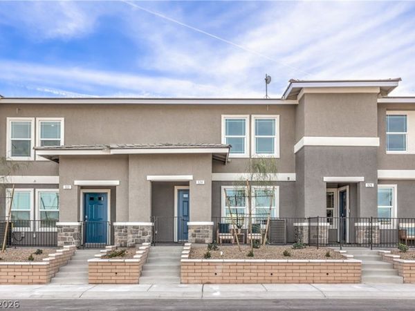 911 Pink Sugarbird Street, Henderson, NV 89011