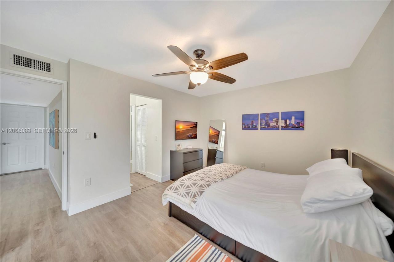 12455 SW 93rd Ter, Unit 403T, Miami, FL 33186 Photo