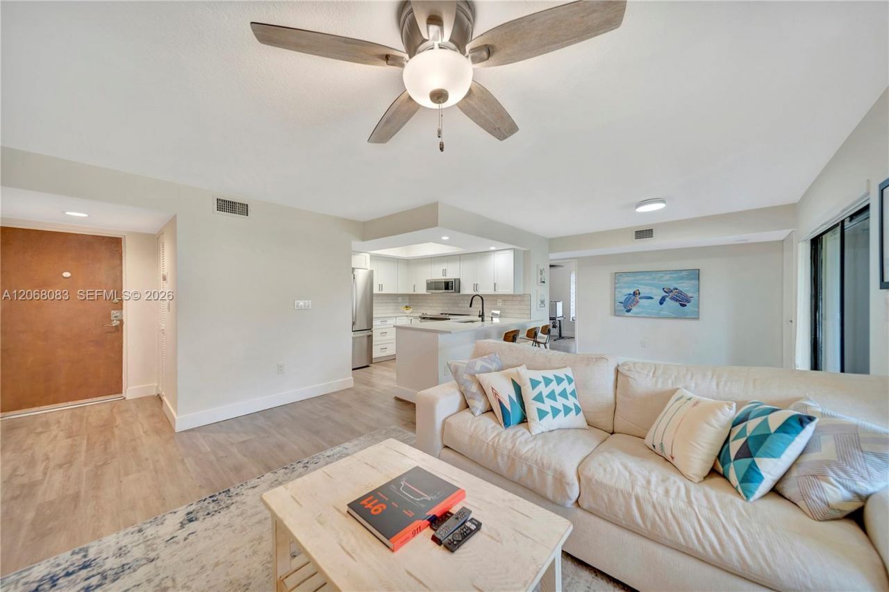12455 SW 93rd Ter, Unit 403T, Miami, FL 33186 Photo