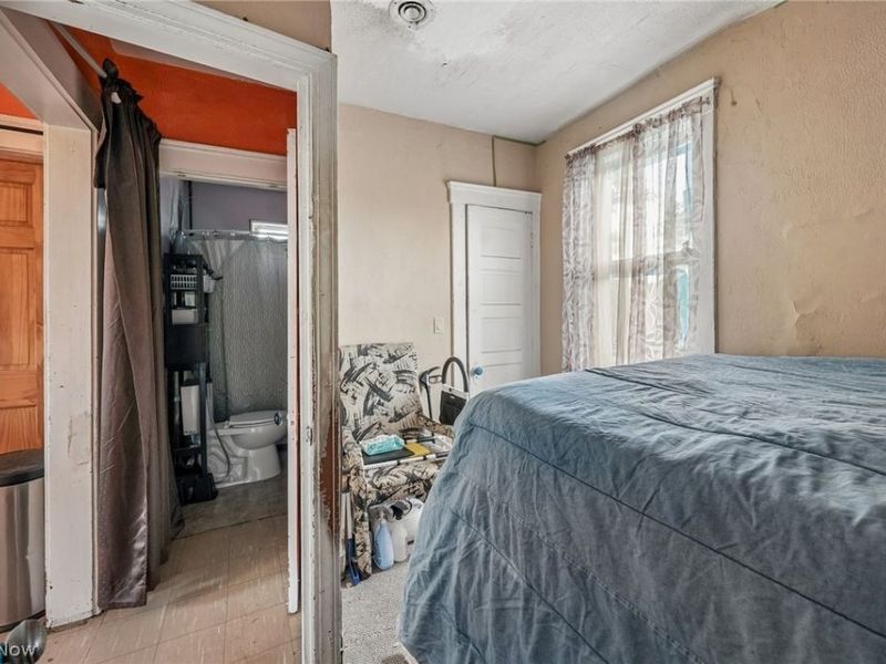 2115 Seymour Avenue, Cleveland, OH 44113 Photo 25