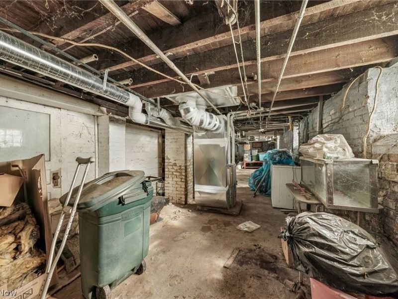 2115 Seymour Avenue, Cleveland, OH 44113 Photo 32